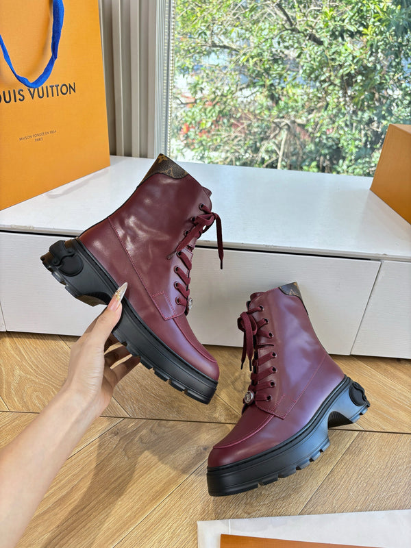 Lv Laureate Desert Boots Burgundy Cowhide 548796