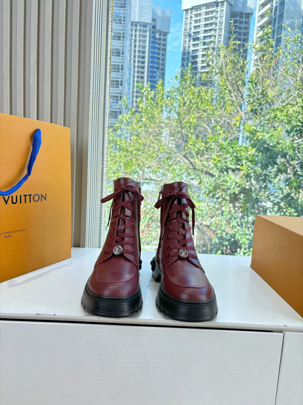 Lv Laureate Desert Boots Burgundy Cowhide 548796