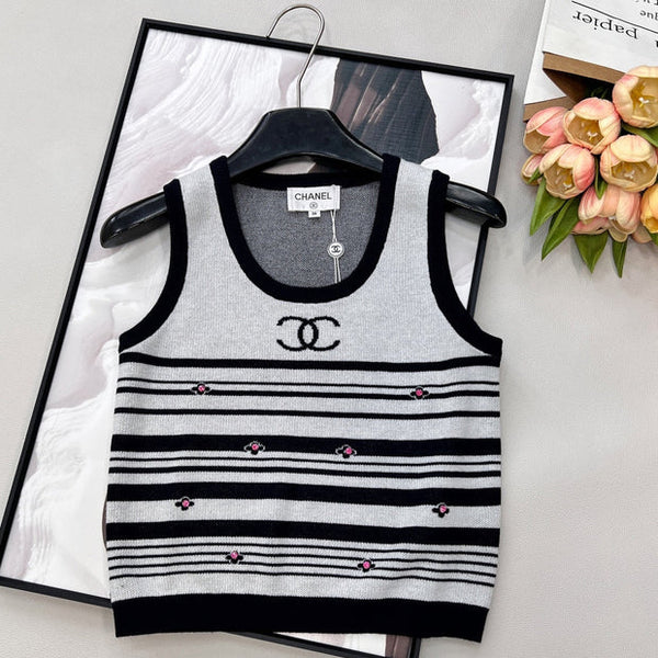 Chanel 2026 Gilet en maille rayée noir blanc laine nylon