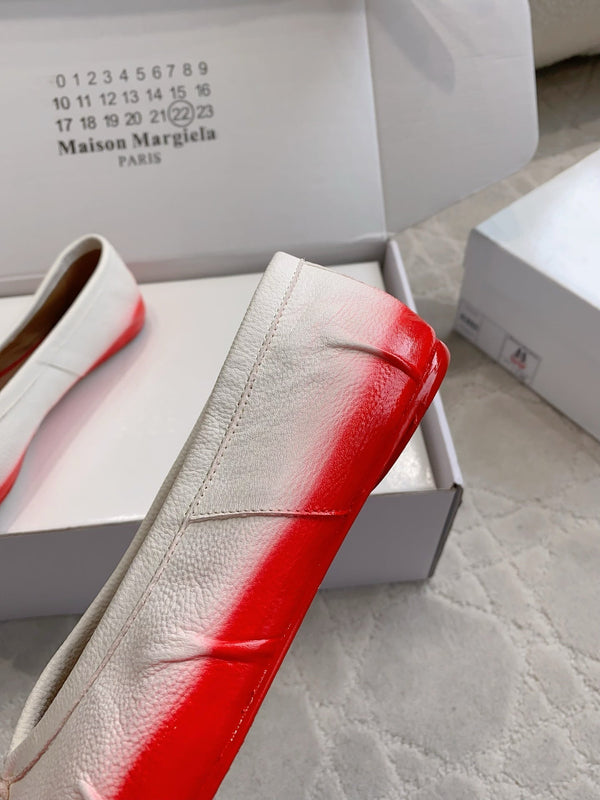 Maison Margie Split-Toe Ballet Flats Red White Cowhide 724743