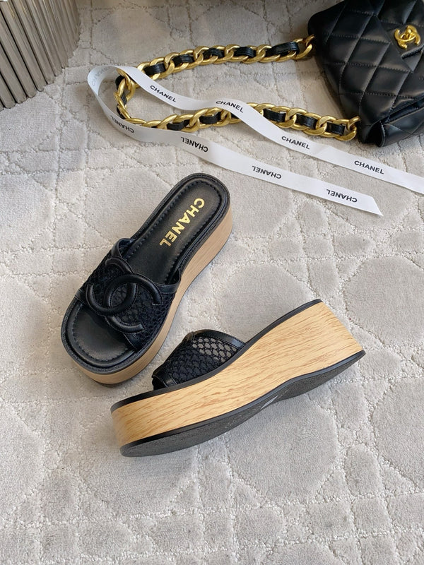 CC Logo Platform Sandals Black Lambskin 723734