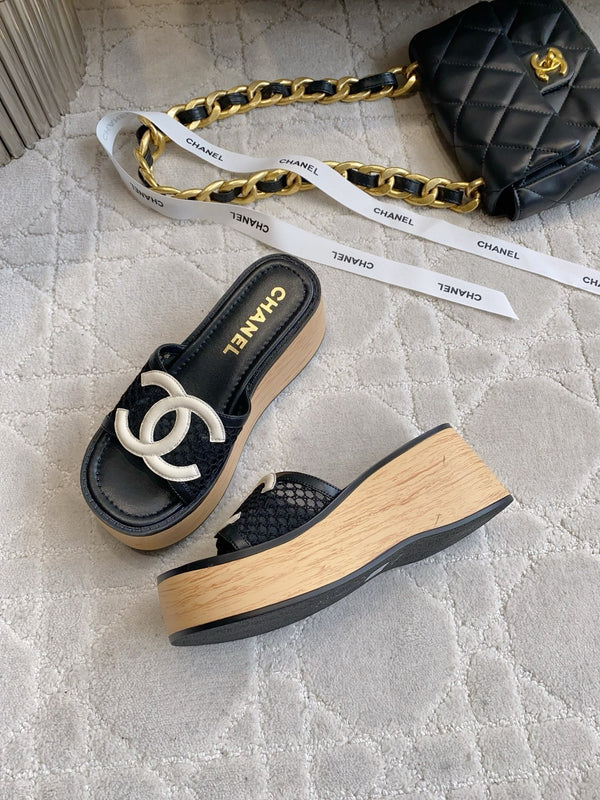 CC Logo Platform Sandals Black Lambskin 723734