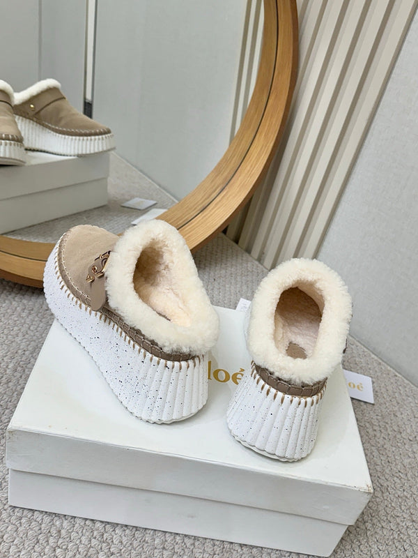 Chloe Nama Shearling-Lined Mule Beige Suede 528077