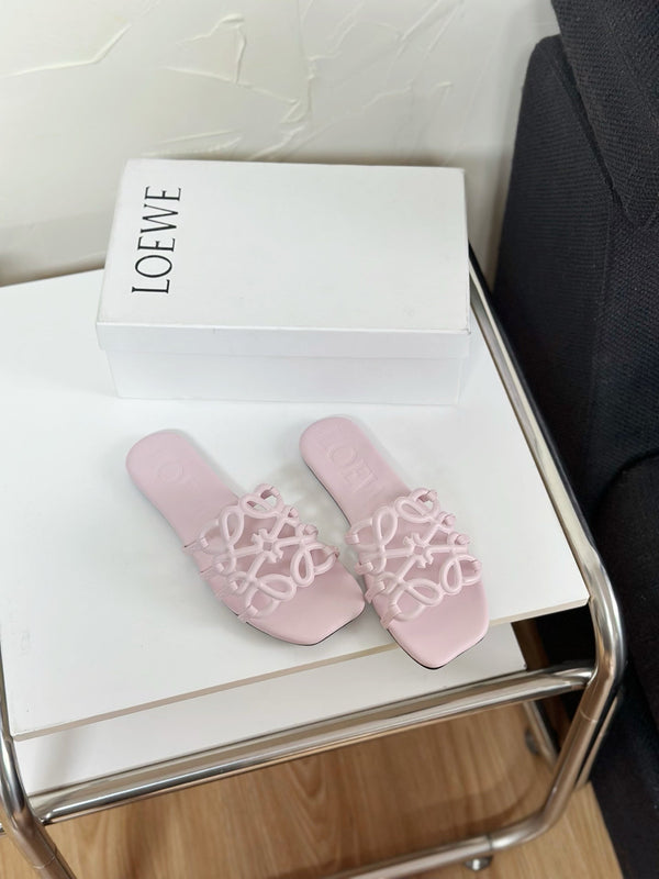 Petal Anagram Slide in Flamingo Soft Calfskin 273515