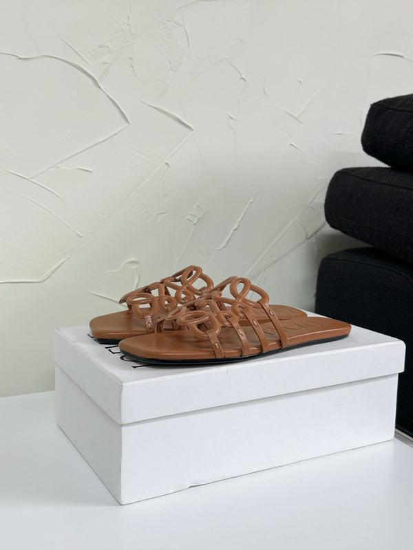 Petal Anagram Slide in Gold Soft Calfskin 273517