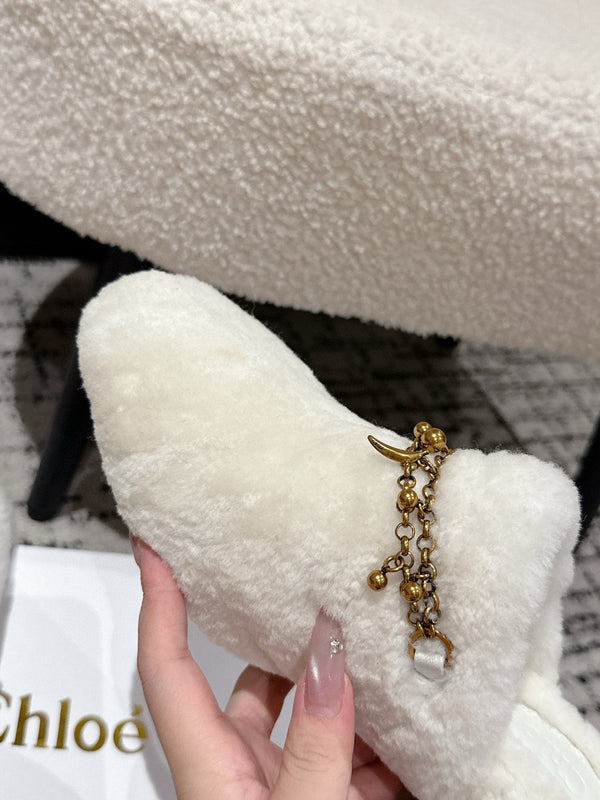 Chloe Covered Fur Slippers White Wool 514328
