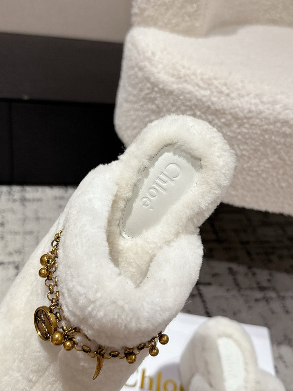 Chloe Covered Fur Slippers White Wool 514328