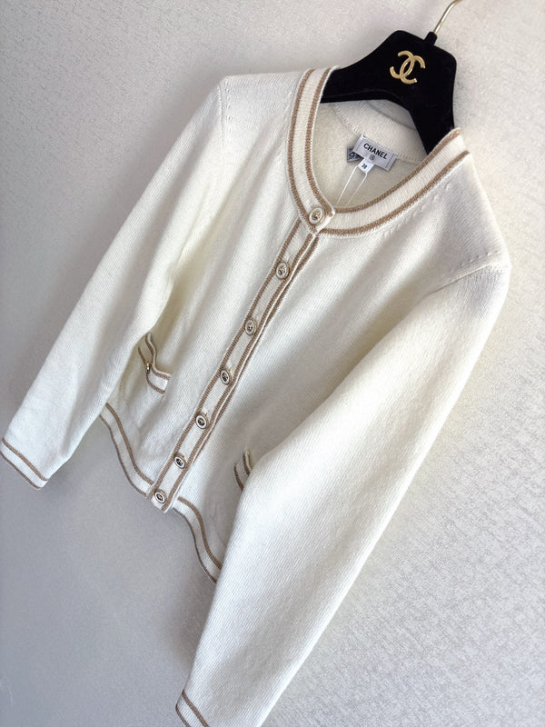 Chanel Cardigan col rond manches longues cachemire blanc 2025 329415
