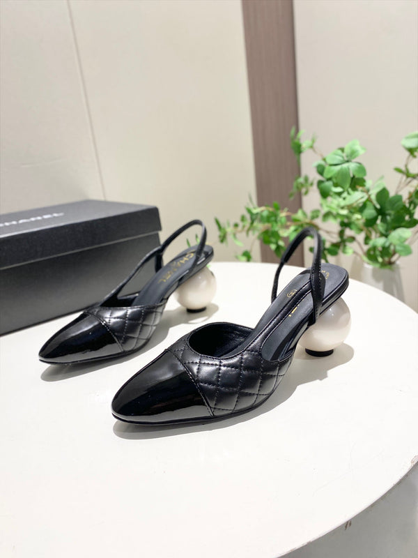 CC 26P Slingback Pearl-Shaped Heel 7cm Black Quited Leather 767268
