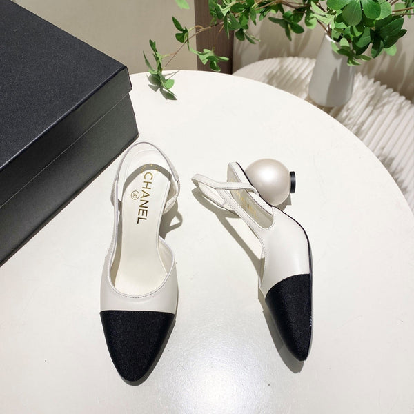 CC 26P Slingback Pearl-Shaped Heel 7cm Black White Leather 767269
