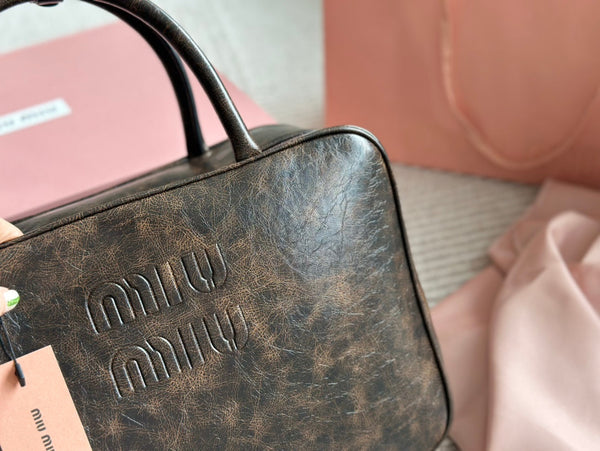 BORSA BEAU 34 IN PELLE DI VITELLO SABBIA/CAFFÈ