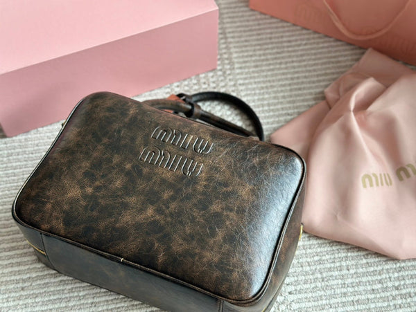 BORSA BEAU 34 IN PELLE DI VITELLO SABBIA/CAFFÈ