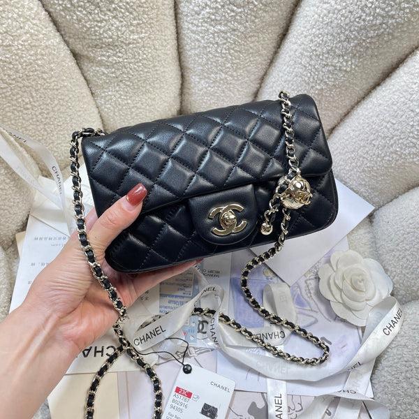CC 26s Flap Bag 20 In Black Lambskin