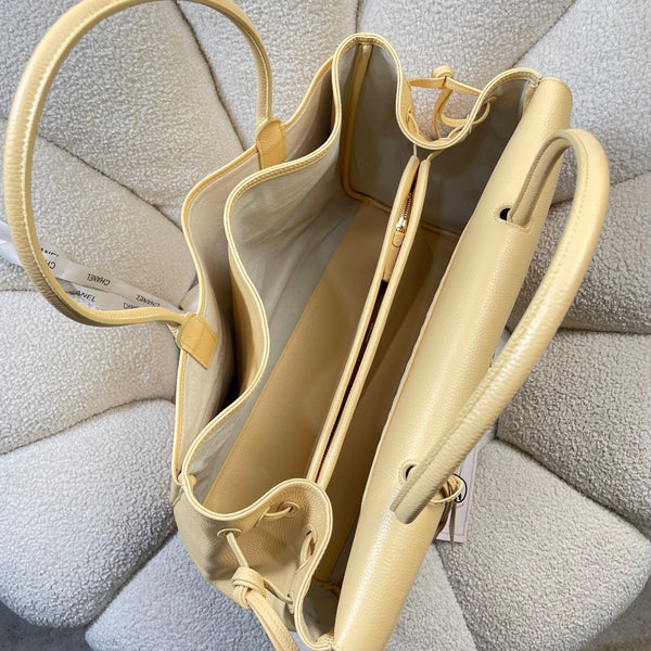 CC 26s Large Tote Bag Beige Grained Calfskin