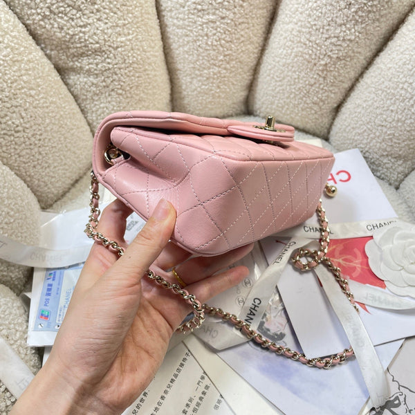 CC 26s Flap Bag 20 In Pastel Pink Lambskin
