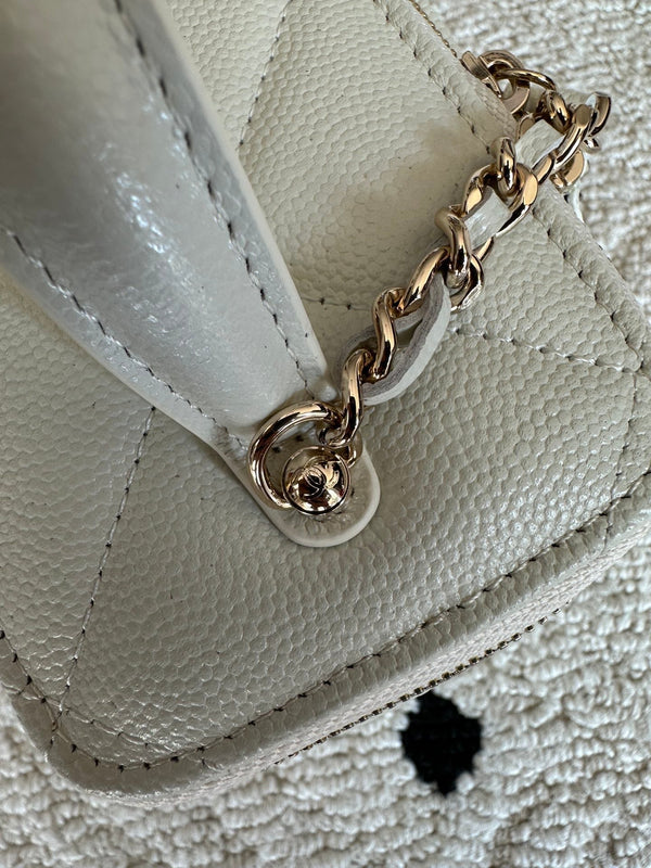 Chanel 2025 Vanity 17cm Bag White Caviar Leather 320299