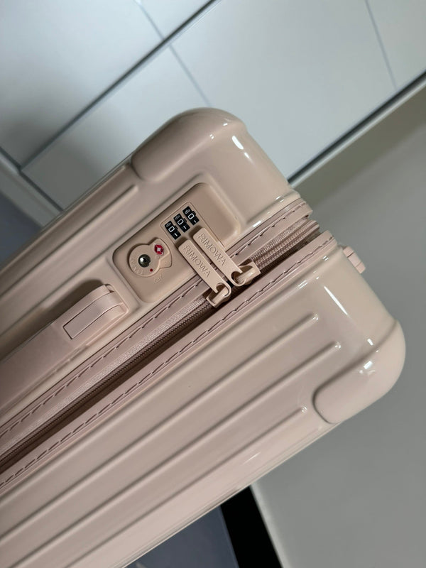 Rimowa 2025 Essential Valise Petal Pink Polycarbonate 274068