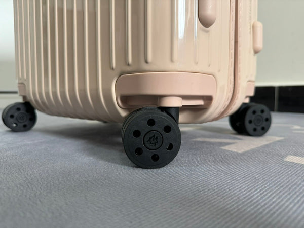 Rimowa 2025 Essential Valise Petal Pink Polycarbonate 274068