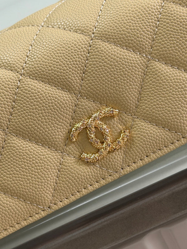 CC 26P Long Flip Wallet Beige Quited Caviar Leather