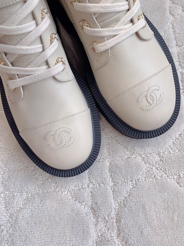 CC Ankle Boots In White Beige Wrinkled Calfskin 145489