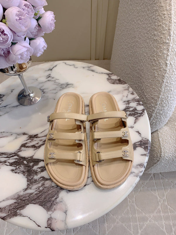 Ciabatte CC in pelle di agnello beige 145355