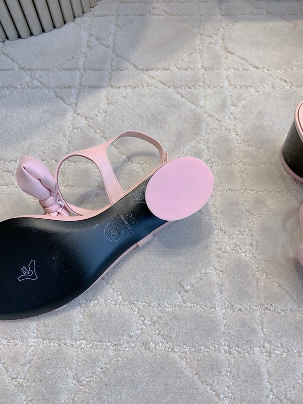 CC 26s Bow-Tie Sandals 6.5cm Light Pink Lambskin 906129