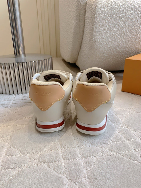 LV BUTTERSOFT Sneaker Tauple Monogram-Printed Lambskin 516888