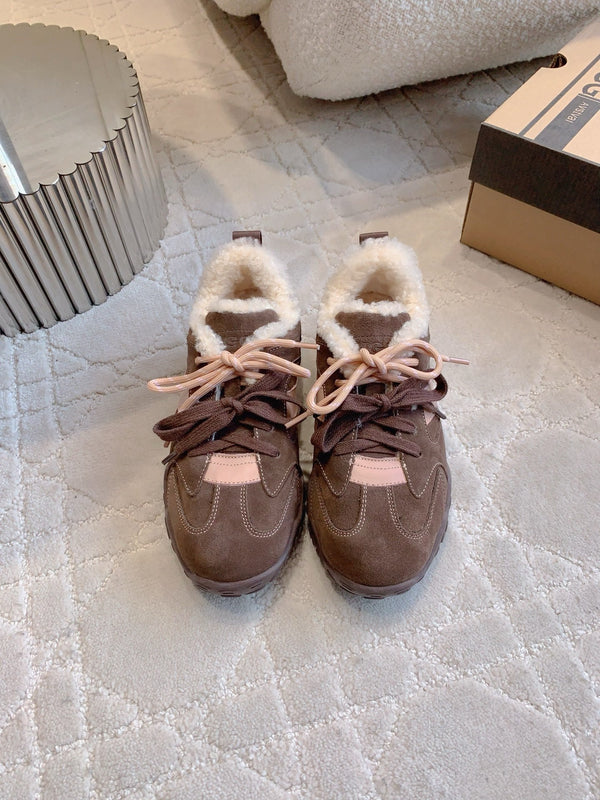 UGG Sneaker  Pink Suede and Fleece 516900