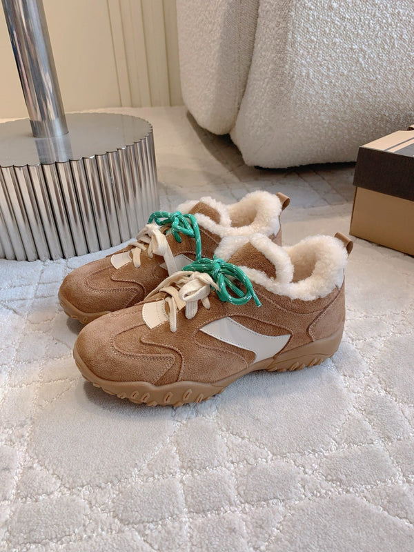 UGG Lanxuryee Cow Sneaker Brown Suede Shearling Lining 516901