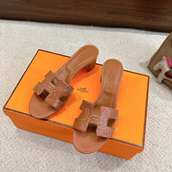 HM Oasis Sandals Brown Embroidery Pattern Cowhide 294845