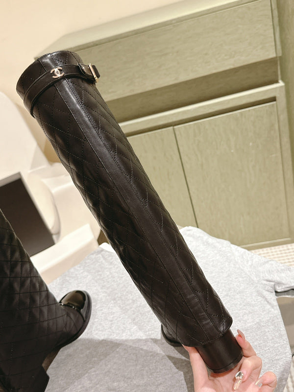 Stivali alti con risvolto CC 24ss 40mm in pelle di pecora trapuntata nera 447476