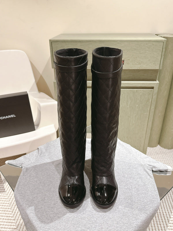 Stivali alti con risvolto CC 24ss 40mm in pelle di pecora trapuntata nera 447476