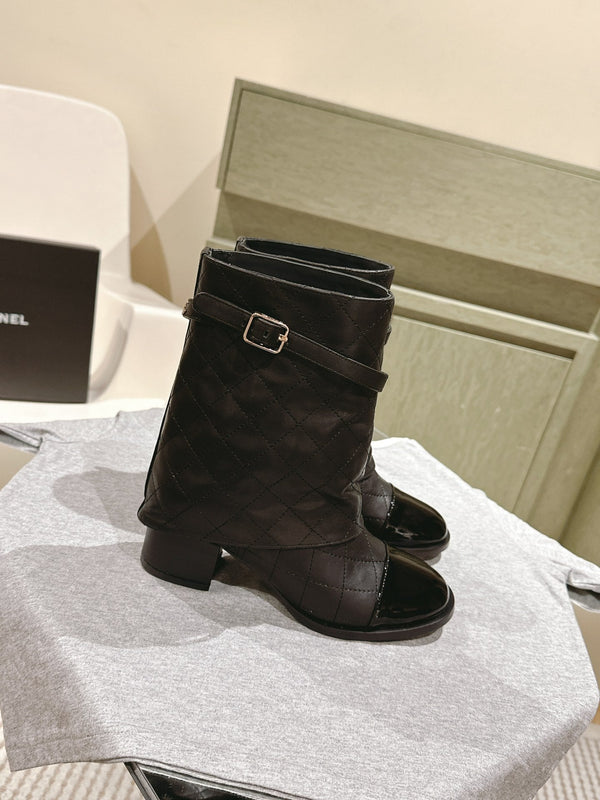 CC 24ss Fold-Over Low Boots 40mm Black Quilted Sheepskin 447478
