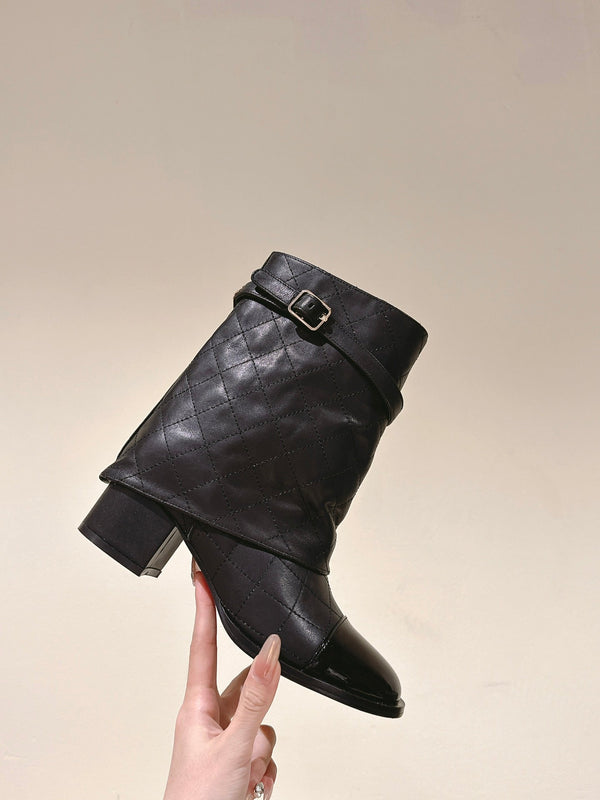 CC 24ss Fold-Over Low Boots 40mm Black Quilted Sheepskin 447478