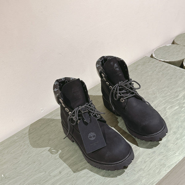 Stivaletto alla caviglia LV x Timberland 6in 50mm in pelle scamosciata nera e tela monogramma 450427