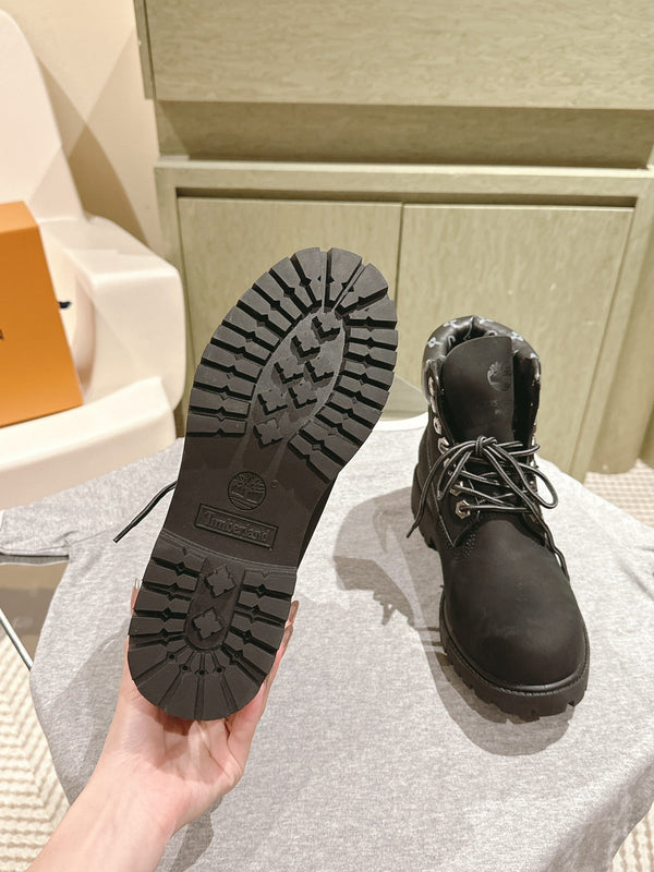 Stivaletto alla caviglia LV x Timberland 6in 50mm in pelle scamosciata nera e tela monogramma 450427