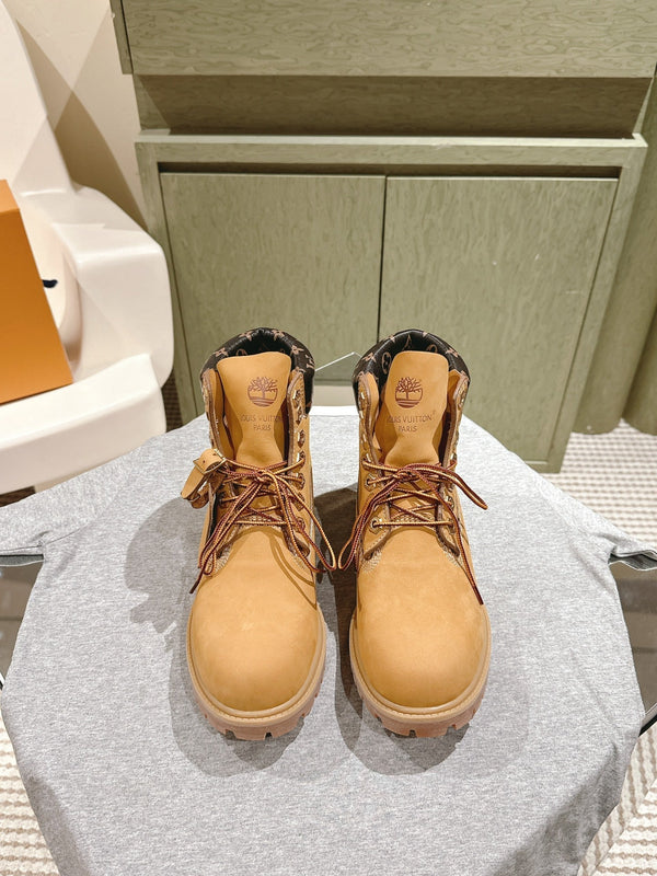Stivaletto alla caviglia LV x Timberland 6in 50mm in pelle scamosciata marrone chiaro e tela monogramma 450428