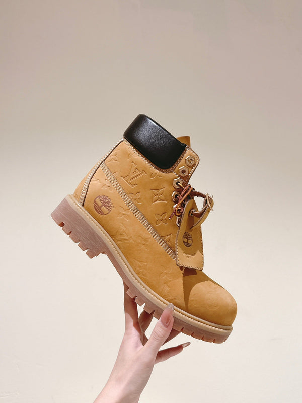 Stivaletto alla caviglia LV x Timberland 6in 50mm in pelle scamosciata marrone chiaro e tela monogramma 450428