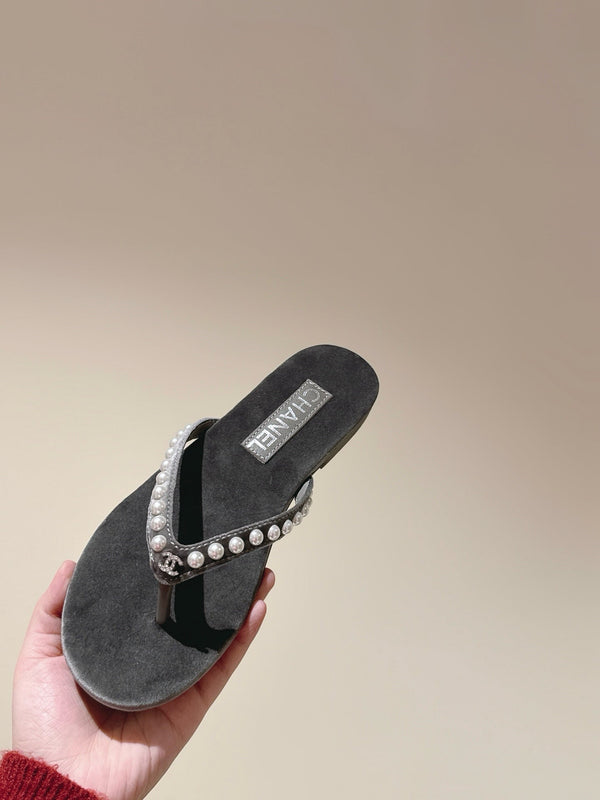 CC 25ss Pearl Thong Sandal Black Mix Grey Velvet 461640