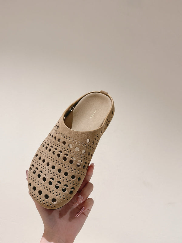 The Row 25ss Perforated Mule 20mm Beige Suede 451272