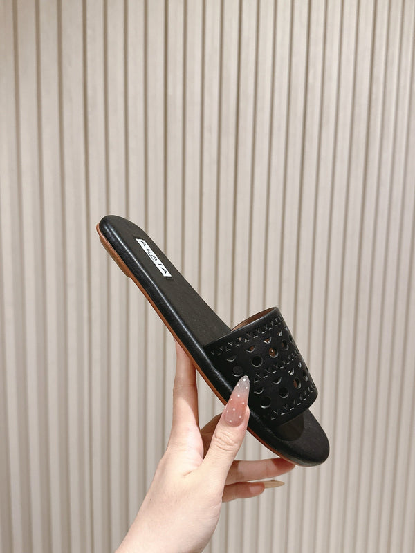 Ciabatte Alaia 2025 Hollow in pelle nera 293653