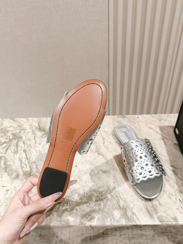 Pantofole Alaia 2025 Vienne Pelle di agnello argento 293656