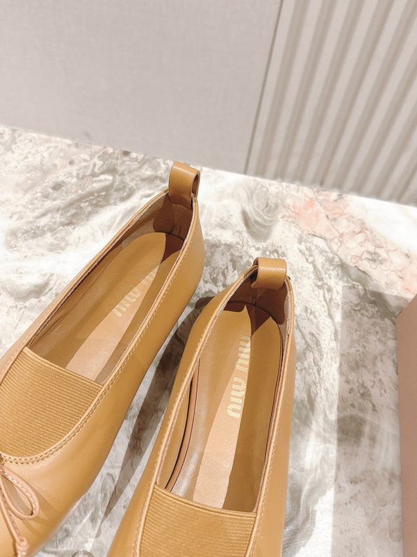 Miu Élan Bow-Detail Ballet Flat Light Brown Cowhide 445802