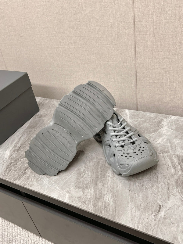 SNEAKERS IN GOMMA GRIGIO FRIAR