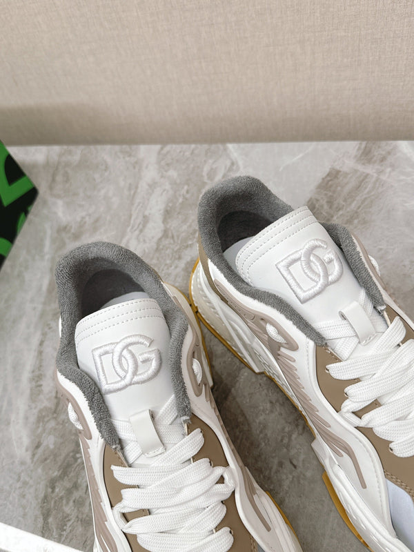 DC Daymaster Sneakers Muted Brown White Cowhide & TPU 116663