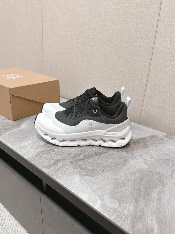SNEAKER RUN IN TESSUTO BIANCO MISTO CAMOSCIO NERO E RETE
