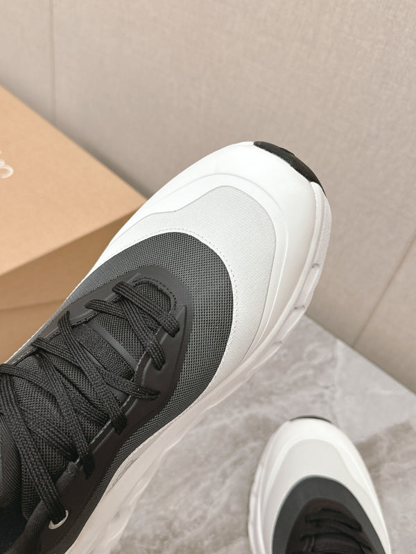 SNEAKER RUN IN TESSUTO BIANCO MISTO CAMOSCIO NERO E RETE