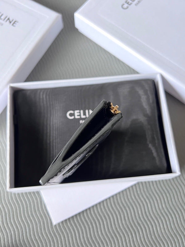 TRIOMPHE Zipped Card Holder Black Cowhide Leather