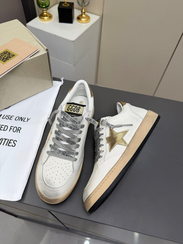 Golden Goose 26s Ball Star Sneakers Golden White Leather 735902