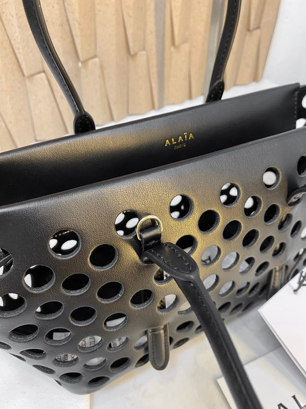 NEO MINA 20 BAG IN BLACK PERFORATED CALFSKIN